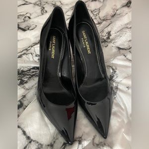 OPYUM PUMPS IN PATENT LEATHER (POINT TOE)